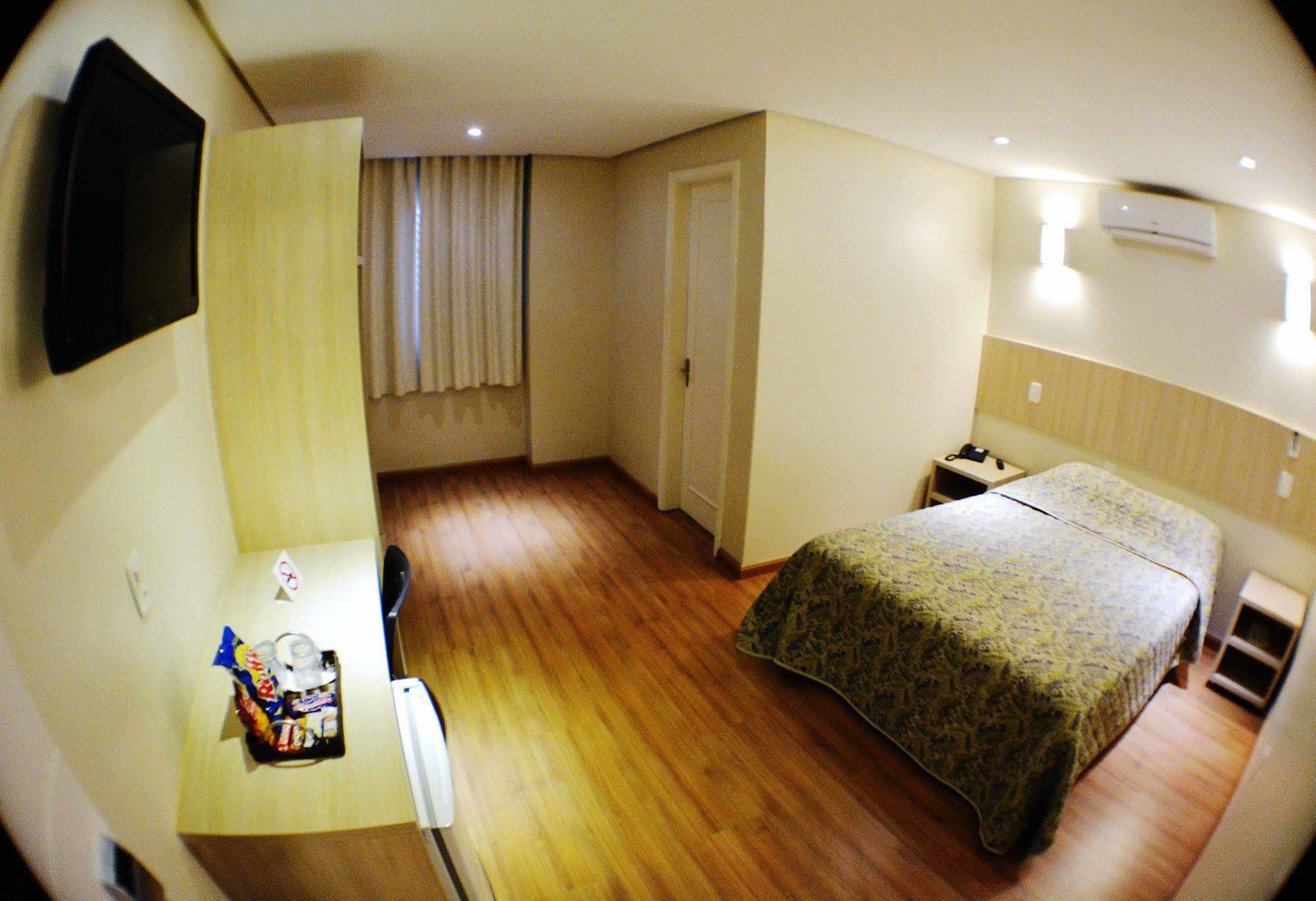 Golden Hotel Chapecó Eksteriør billede